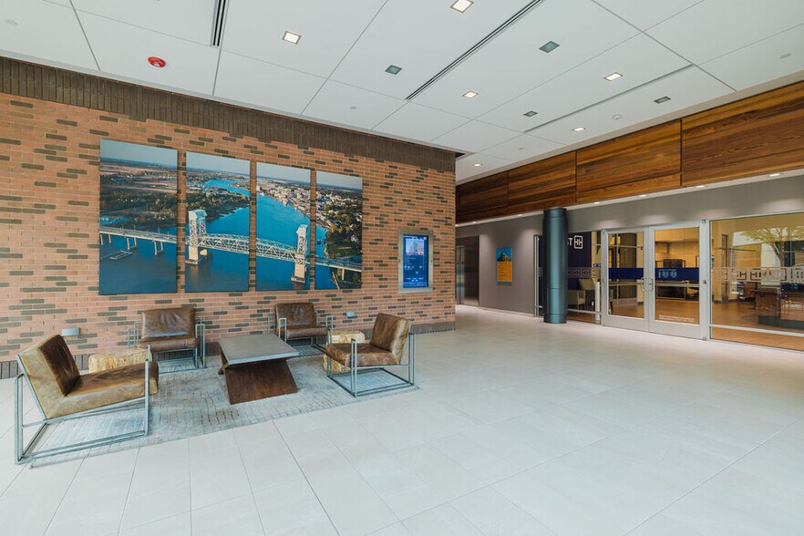 More Photos Of 101 N 3rd St, Wilmington Office For Sale