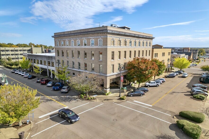 Primary Photo Of 118 N Church St, Jackson Office For Sale
