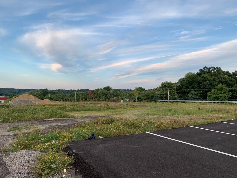 More Photos Of 128 Enclave Dr, Seven Fields Land For Sale