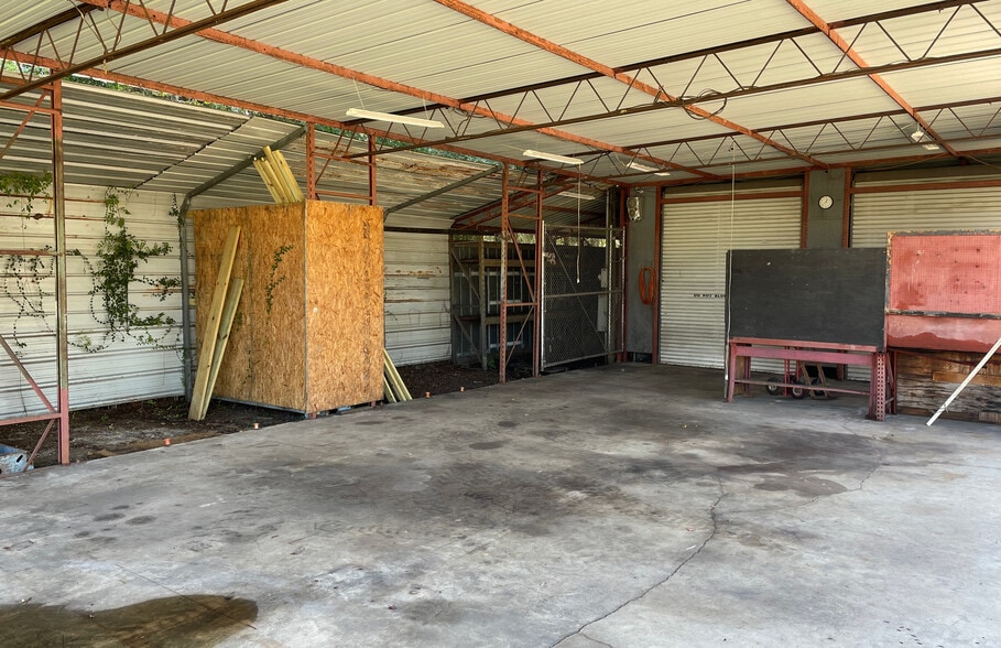 More Photos Of 6974 Mount Vernon St, Glen Saint Mary Auto Repair For Sale