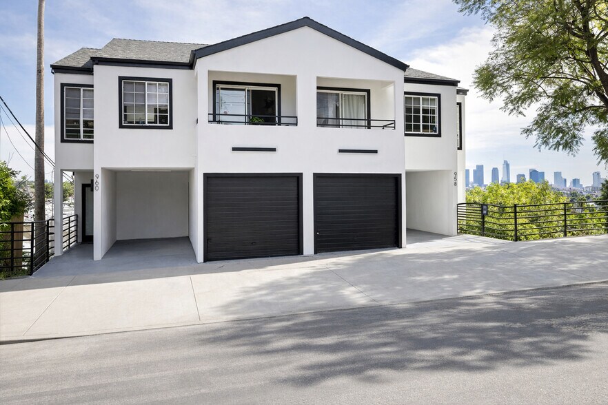 Primary Photo Of 960 Micheltorena St, Los Angeles Apartments For Sale