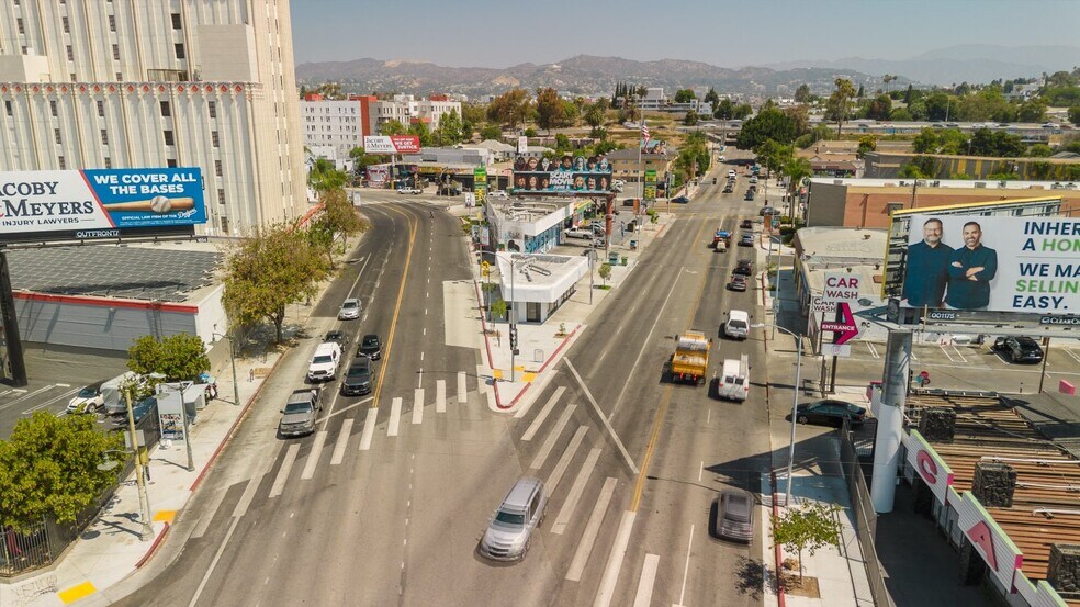More Photos Of 3615 W Beverly Blvd, Los Angeles Freestanding For Lease