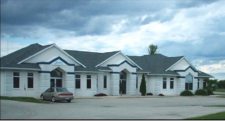 Primary Photo Of 1496 Bellevue St, Green Bay Office For Lease