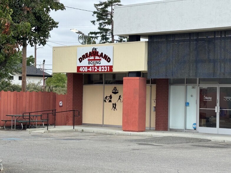 More Photos Of 2047-2059 Woodard Rd, San Jose General Retail For Lease