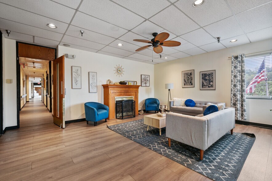 More Photos Of 123 Hamilton Ave, Turtle Creek Healthcare For Sale