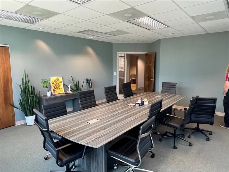 More Photos Of 28 W North St, Danville Office For Sale