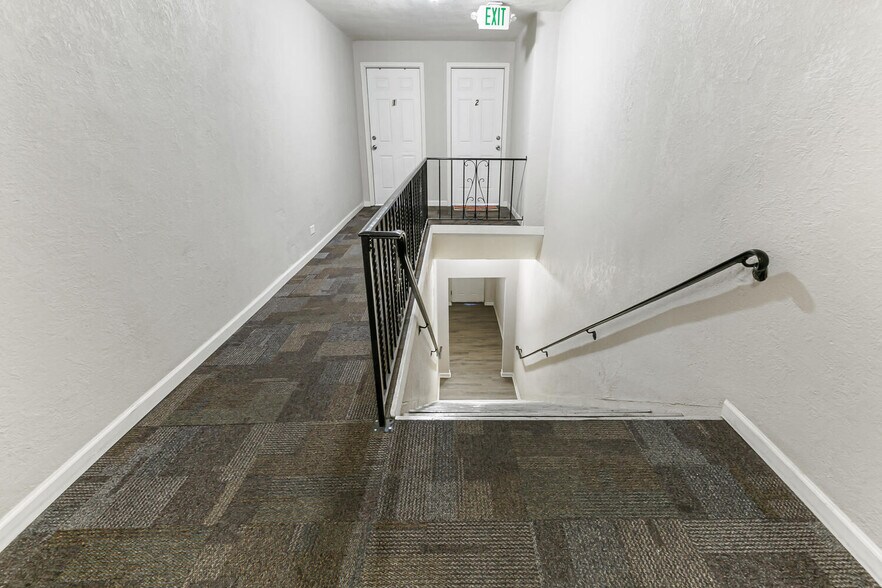More Photos Of 3401-3435 S Lincoln St, Englewood Apartments For Lease