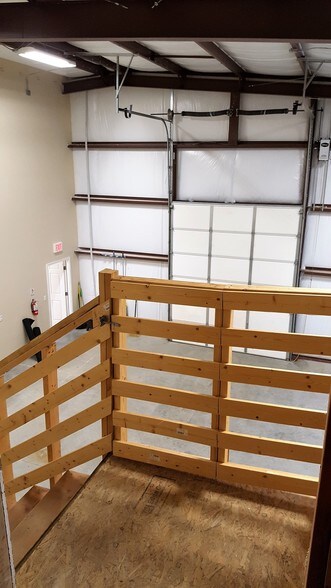 More Photos Of 1221 E 25th St, Lawrence Warehouse For Lease