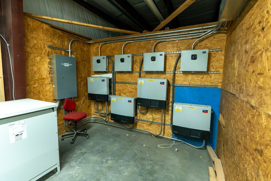 More Photos Of 16120 Porterfield Hwy, Abingdon Freestanding For Sale