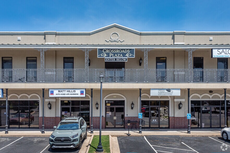 More Photos Of 201 SW 14th St, Bentonville Unknown For Lease