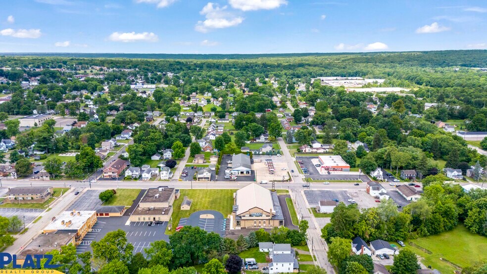 More Photos Of 350 N Main St, Hubbard Auto Repair For Sale