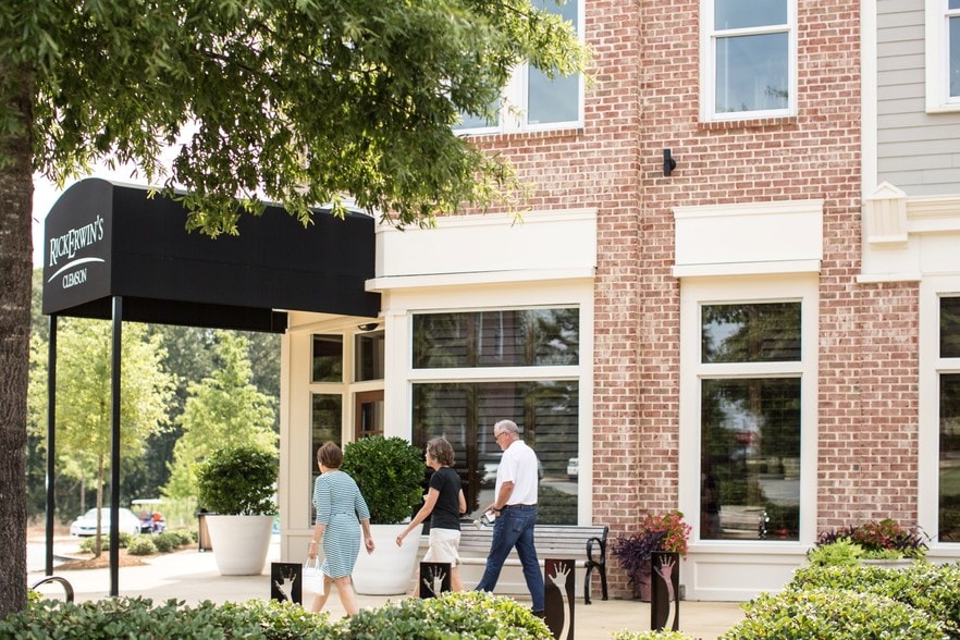 More Photos Of 141-151 Thomas Green Blvd, Clemson Unknown For Lease