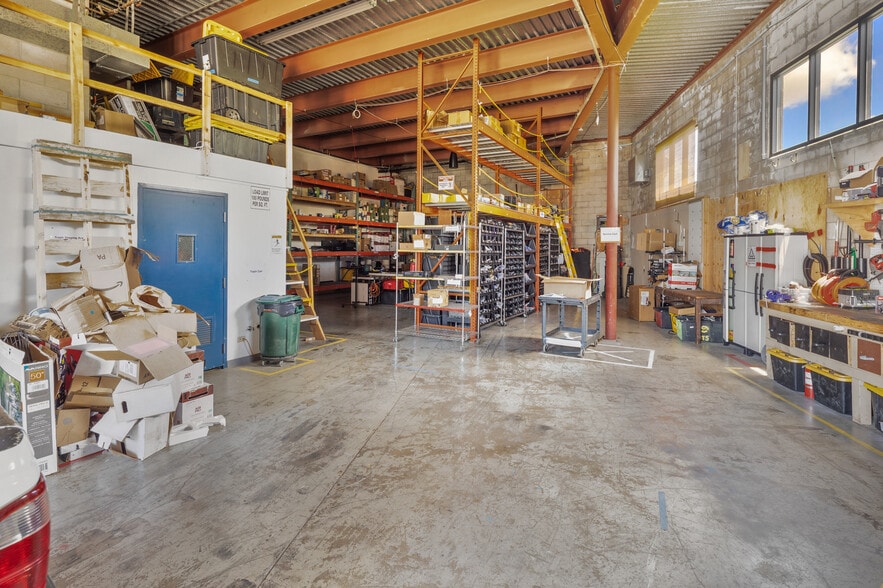 More Photos Of , Waipahu Industrial For Sale