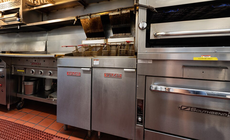 More Photos Of 380 S Lawson Dr, Green Lake Restaurant For Sale