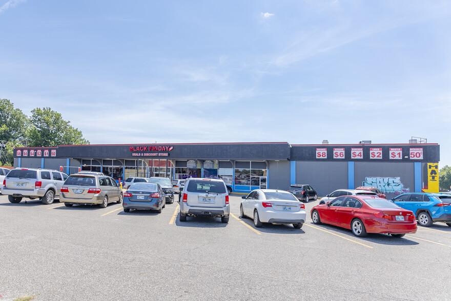 Primary Photo Of 3020 NW 16th St, Oklahoma City Supermarket For Sale