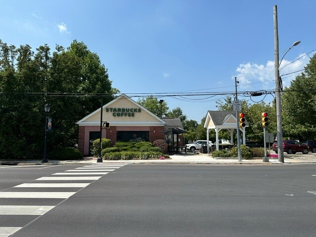 Primary Photo Of 1459 Bethlehem Pike, Flourtown Restaurant For Lease