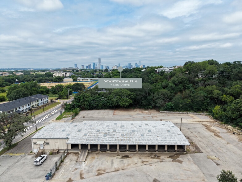 Primary Photo Of 2900 E Oak Springs Dr, Austin Distribution For Lease