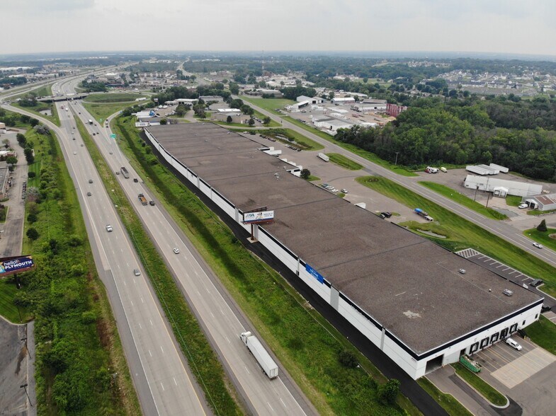 More Photos Of 22000 Industrial Blvd, Rogers Distribution For Lease