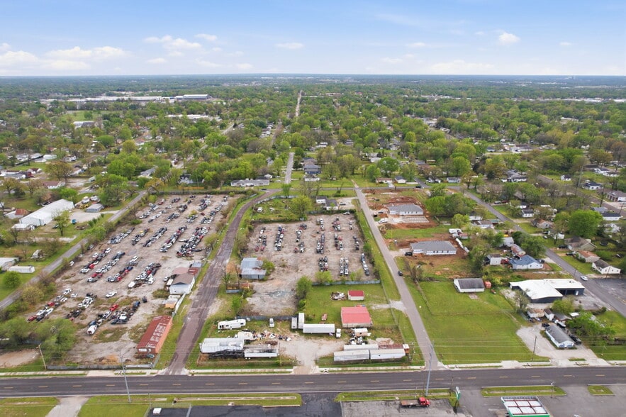More Photos Of 2320 W Division St, Springfield Land For Sale