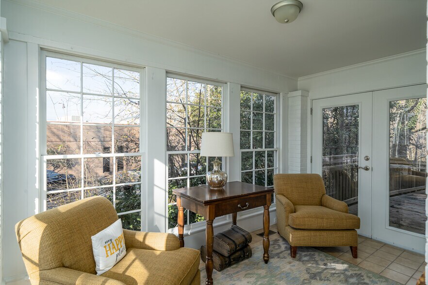 More Photos Of 360 E Main St, Canton Office Residential For Lease