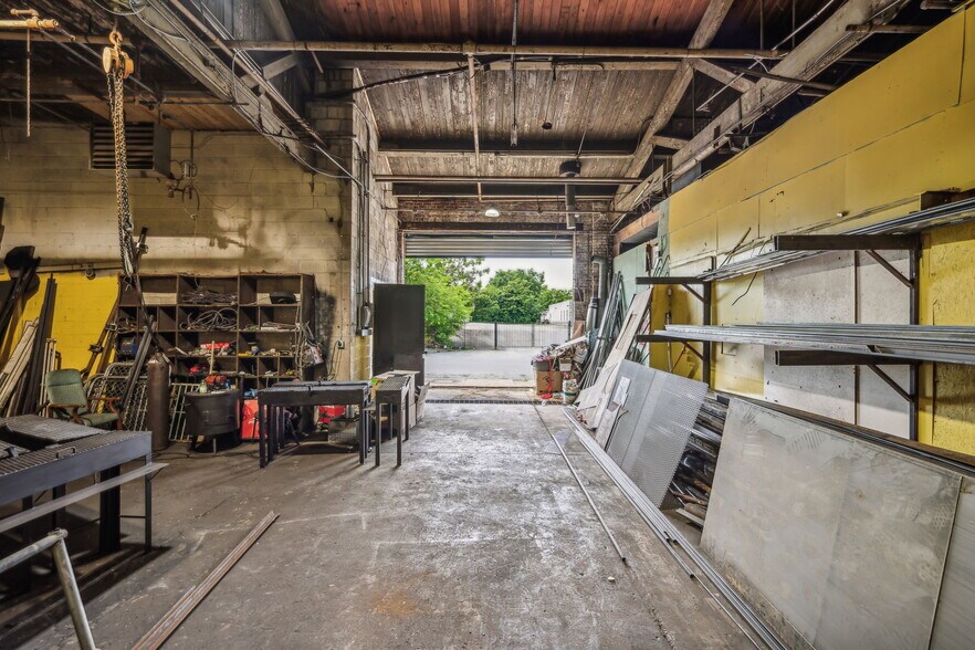 More Photos Of 2901 N 18th St, Philadelphia Warehouse For Sale