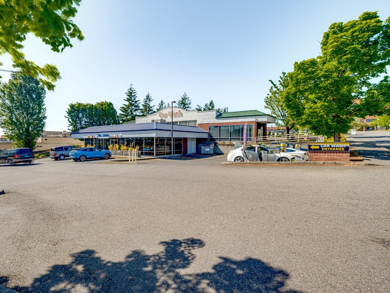 More Photos Of 10189 SE Sunnyside Rd, Clackamas Carwash For Sale