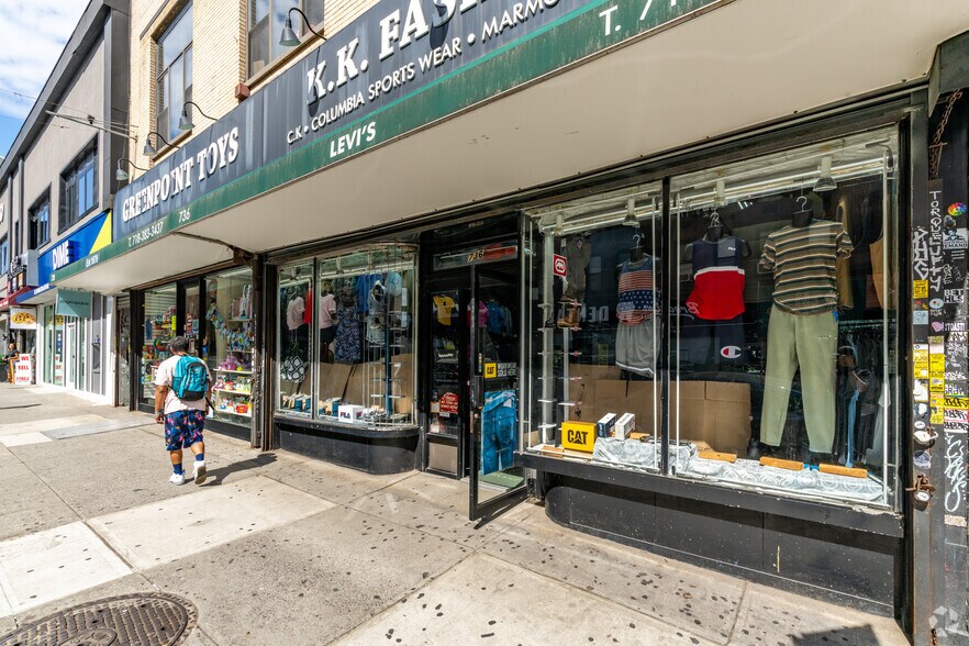 More Photos Of 736-738 Manhattan Ave, Brooklyn Storefront Retail Office For Lease