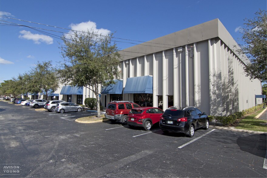 More Photos Of 1700 NW 66th Ave, Plantation Office For Lease