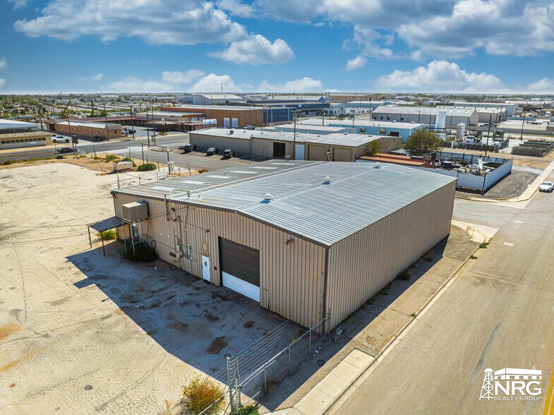 More Photos Of 1622 W 2nd St, Odessa Warehouse For Sale