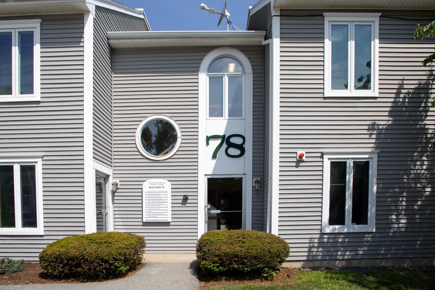 More Photos Of 78 Faunce Corner Mall Rd, North Dartmouth Medical For Sale