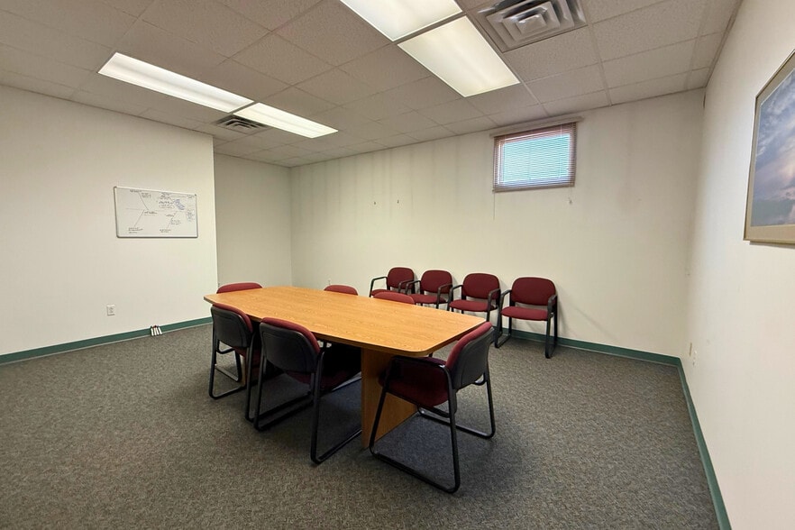 More Photos Of 229-261 Merriam St, Bridgeport Warehouse For Sale