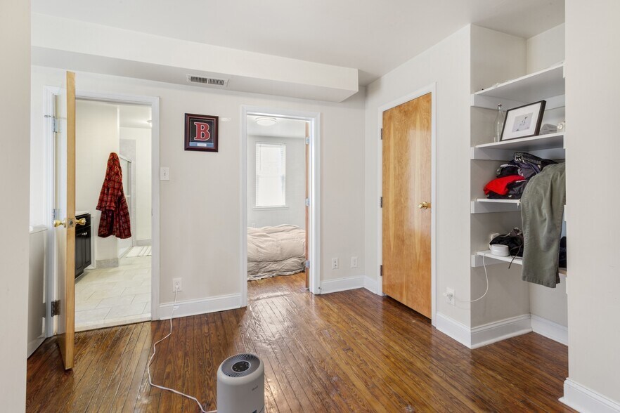 More Photos Of 4014 Market St, Philadelphia Storefront Retail Residential For Sale