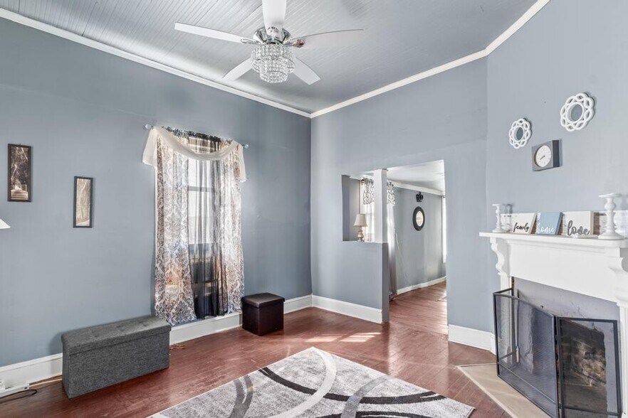 More Photos Of 450 S Oak St, Jackson Storefront Retail Office For Sale