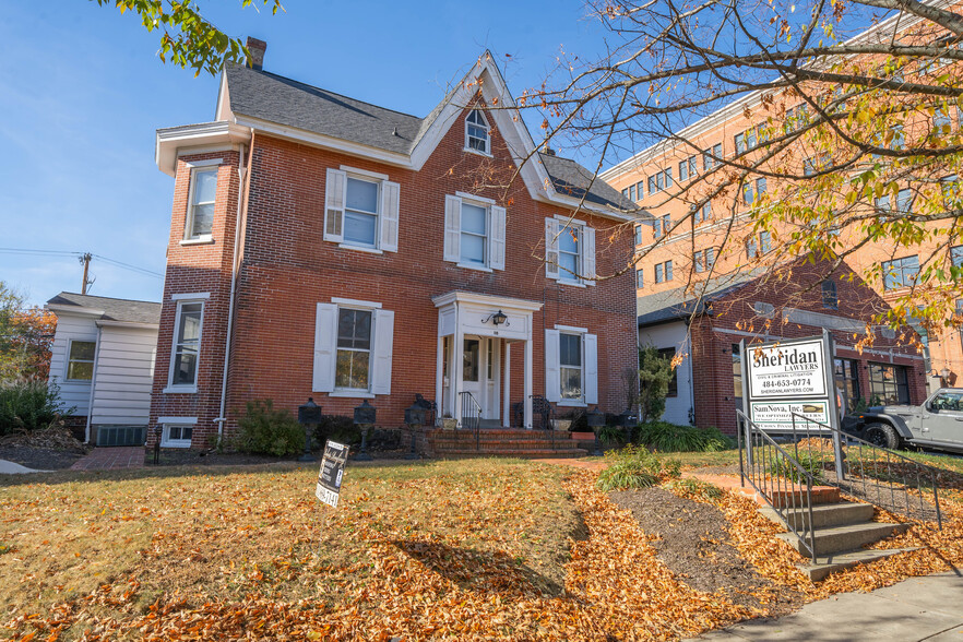 Primary Photo Of 116 S Broad St, Kennett Square Office For Sale