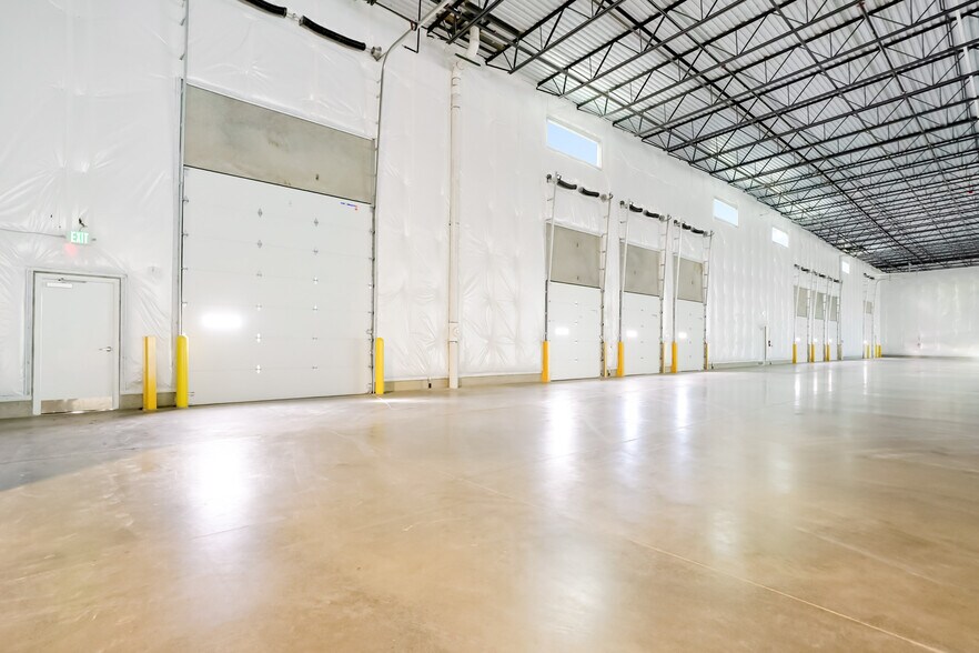 More Photos Of 10795 Dover St, Westminster Warehouse For Lease