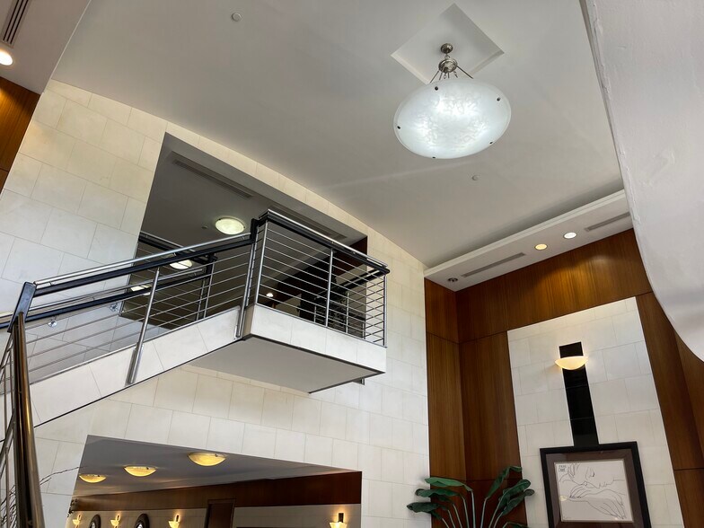 More Photos Of 4222 Trinity Mills Rd, Dallas Medical For Lease