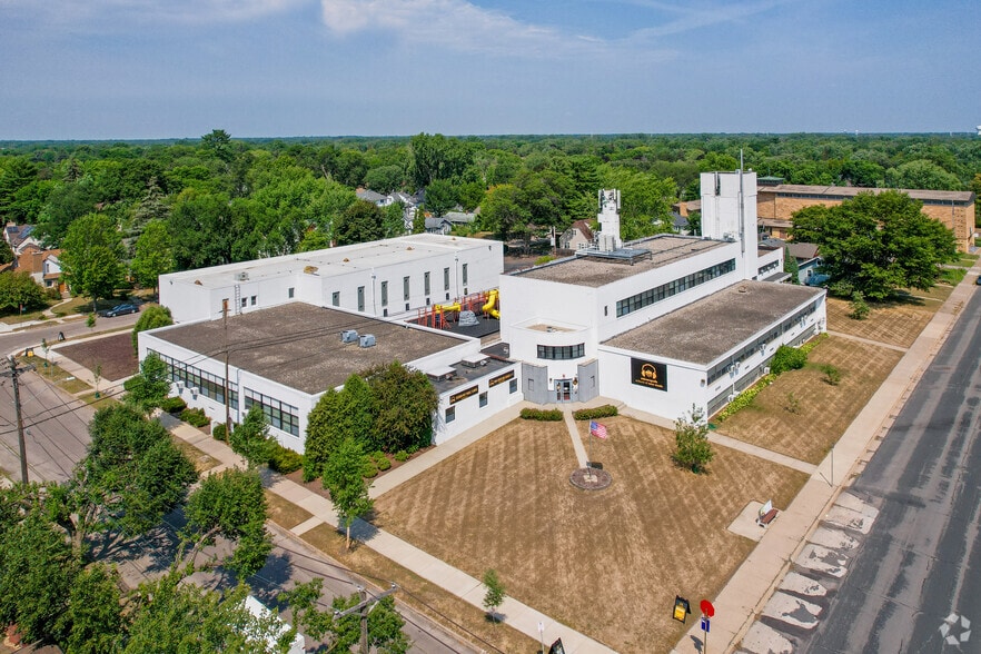 More Photos Of 4021 Thomas Ave N, Minneapolis Schools For Sale