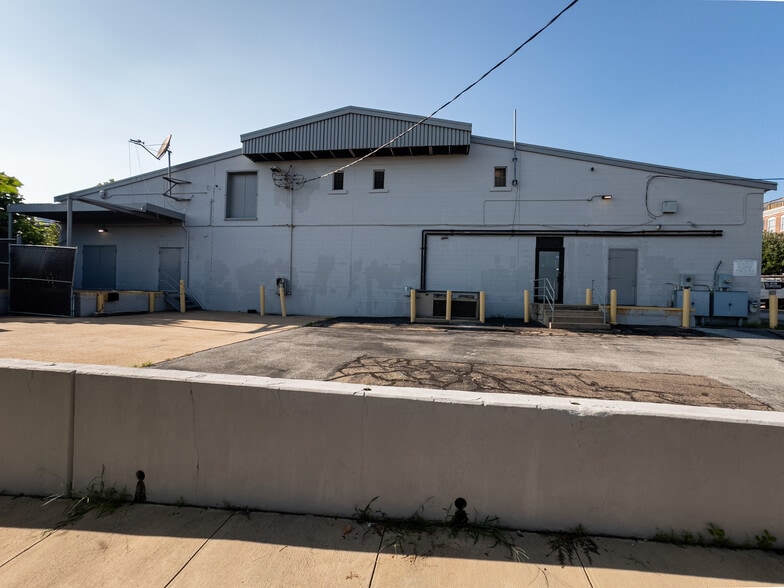 More Photos Of 2801 Foster Ave, Baltimore General Retail For Lease