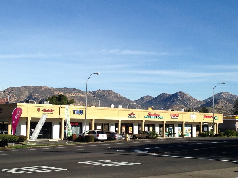 More Photos Of 12324-12346 Woodside Ave, Lakeside Unknown For Lease