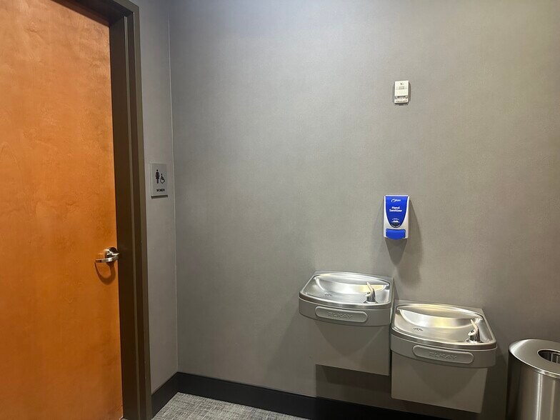 More Photos Of 5441 Kietzke Ln, Reno Office For Lease