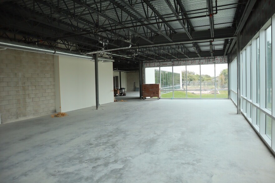 More Photos Of 7951 Shoal Creek Blvd, Austin Medical For Lease
