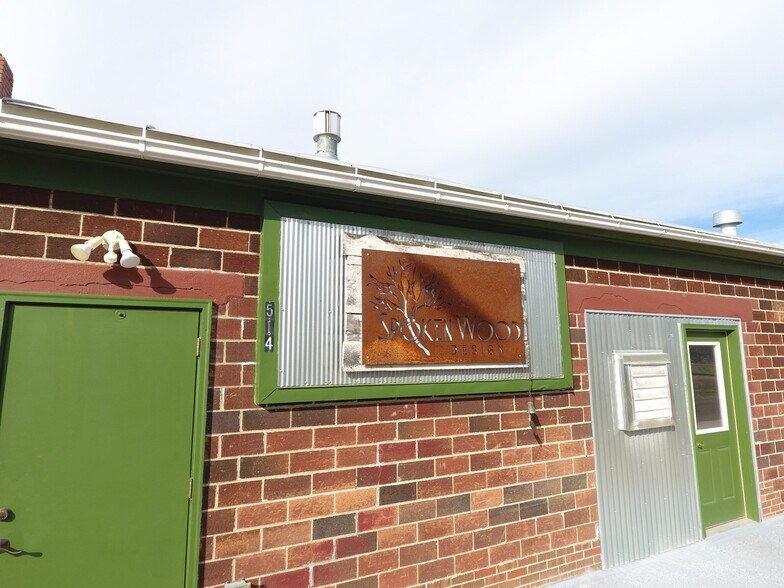 More Photos Of 514 Railroad Ave, Viroqua Manufacturing For Sale