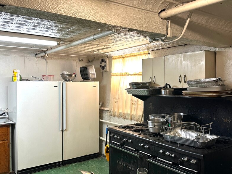 More Photos Of 3301 E Monument St, Baltimore Religious Facility For Sale