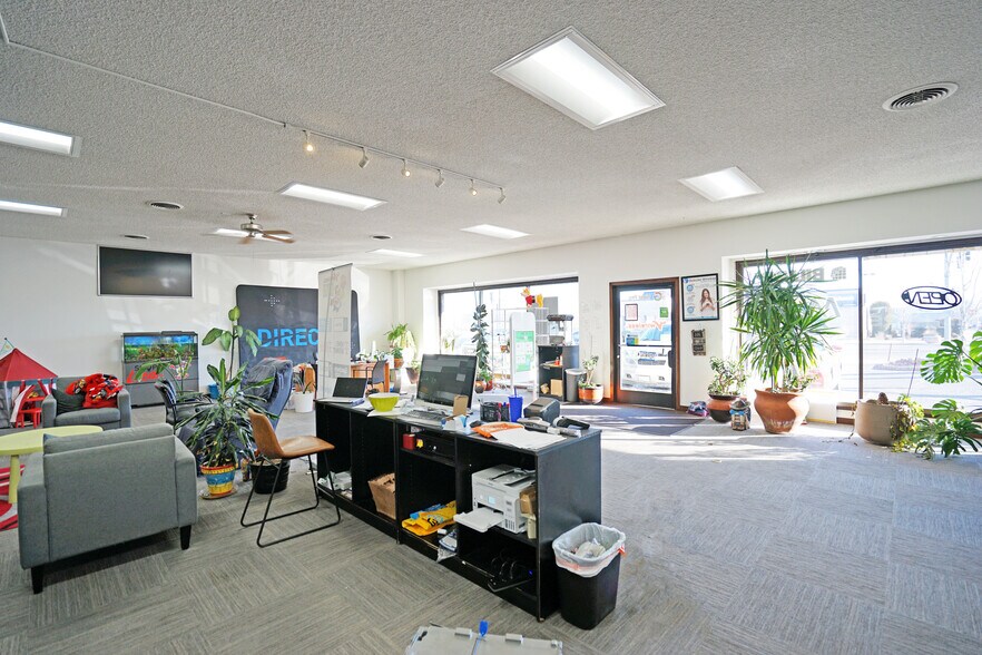 More Photos Of 421-423 W Yakima Ave, Yakima Freestanding For Sale