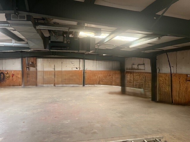 More Photos Of 1699 Highway 31 SW, Hartselle Warehouse For Lease