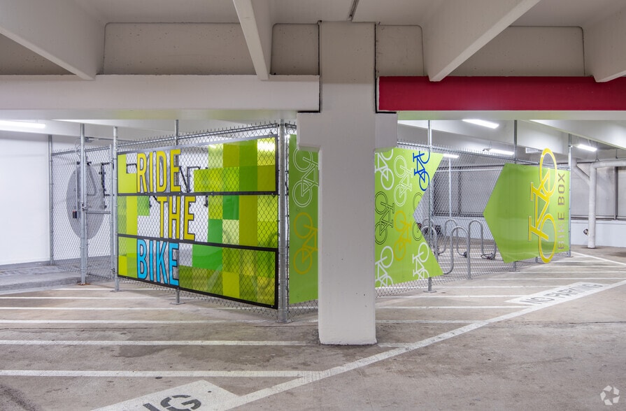 More Photos Of 1300 Post Oak Blvd, Houston Office For Lease