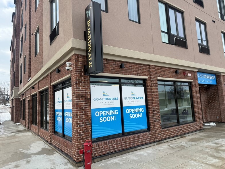 More Photos Of 232 E State St, Traverse City Hospitality For Sale