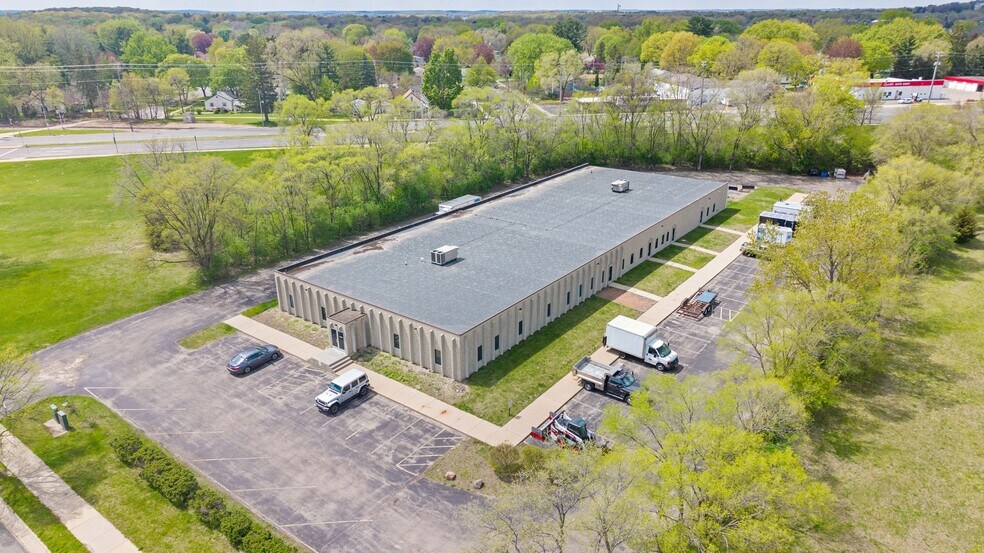 More Photos Of 2104 International Ln, Madison Light Distribution For Sale