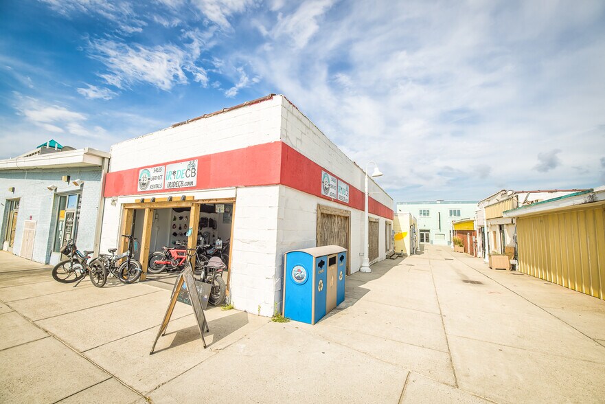 More Photos Of 12 N Pavilion Ave, Carolina Beach Storefront Retail Office For Sale