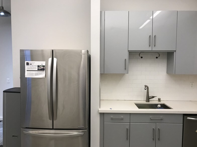 More Photos Of 333-345 S B St, San Mateo Flex For Lease
